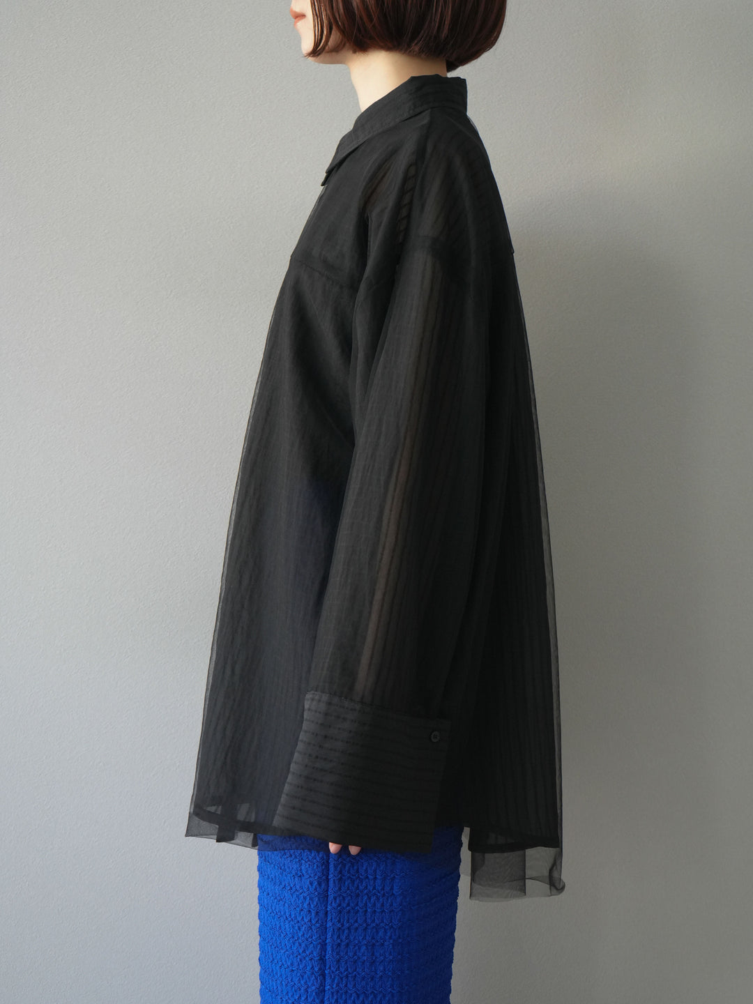 【預購】薄紗對接透視條紋大袖口oversized襯衫/黑色