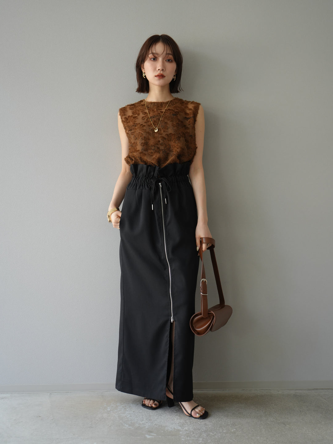 [予約]ニュアンスフリンジジャガードノースリーブブラウス/ブラウン