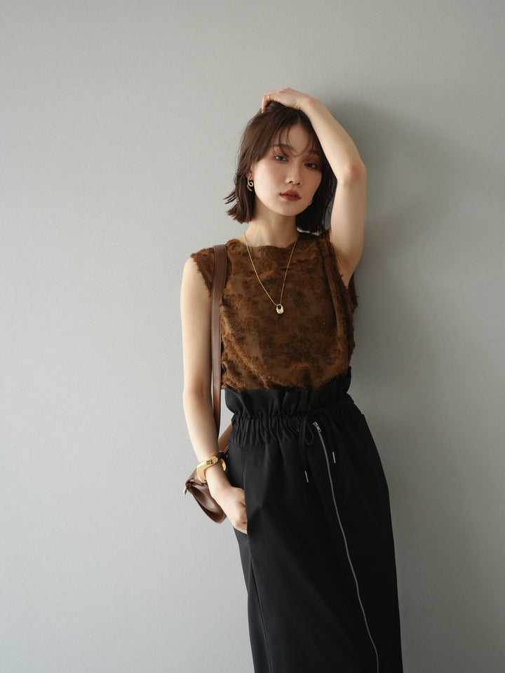 [予約]ニュアンスフリンジジャガードノースリーブブラウス/ブラウン