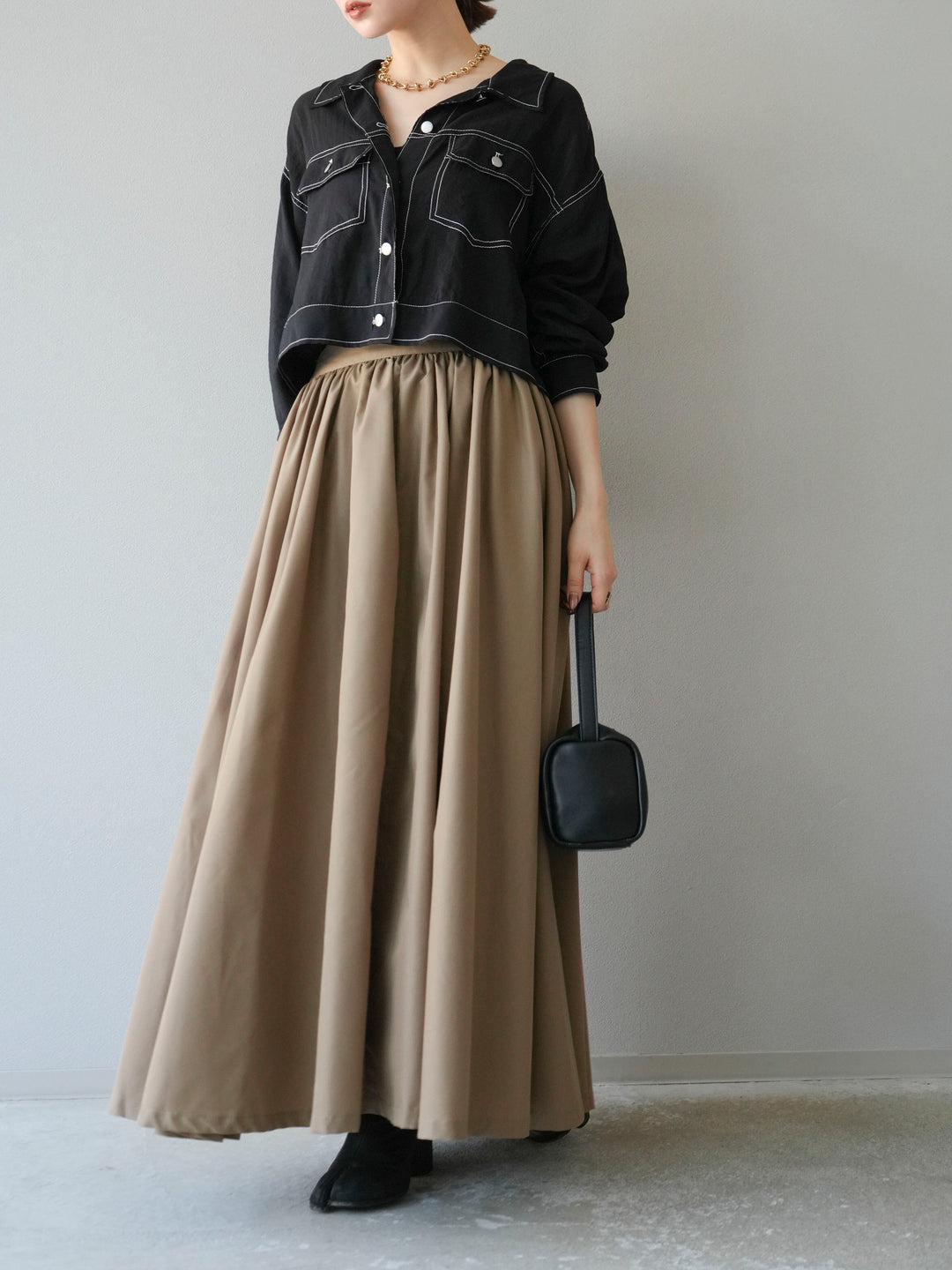 [SET] 縫合透視短外套 + 寬大蓬蓬裙 (2 套)