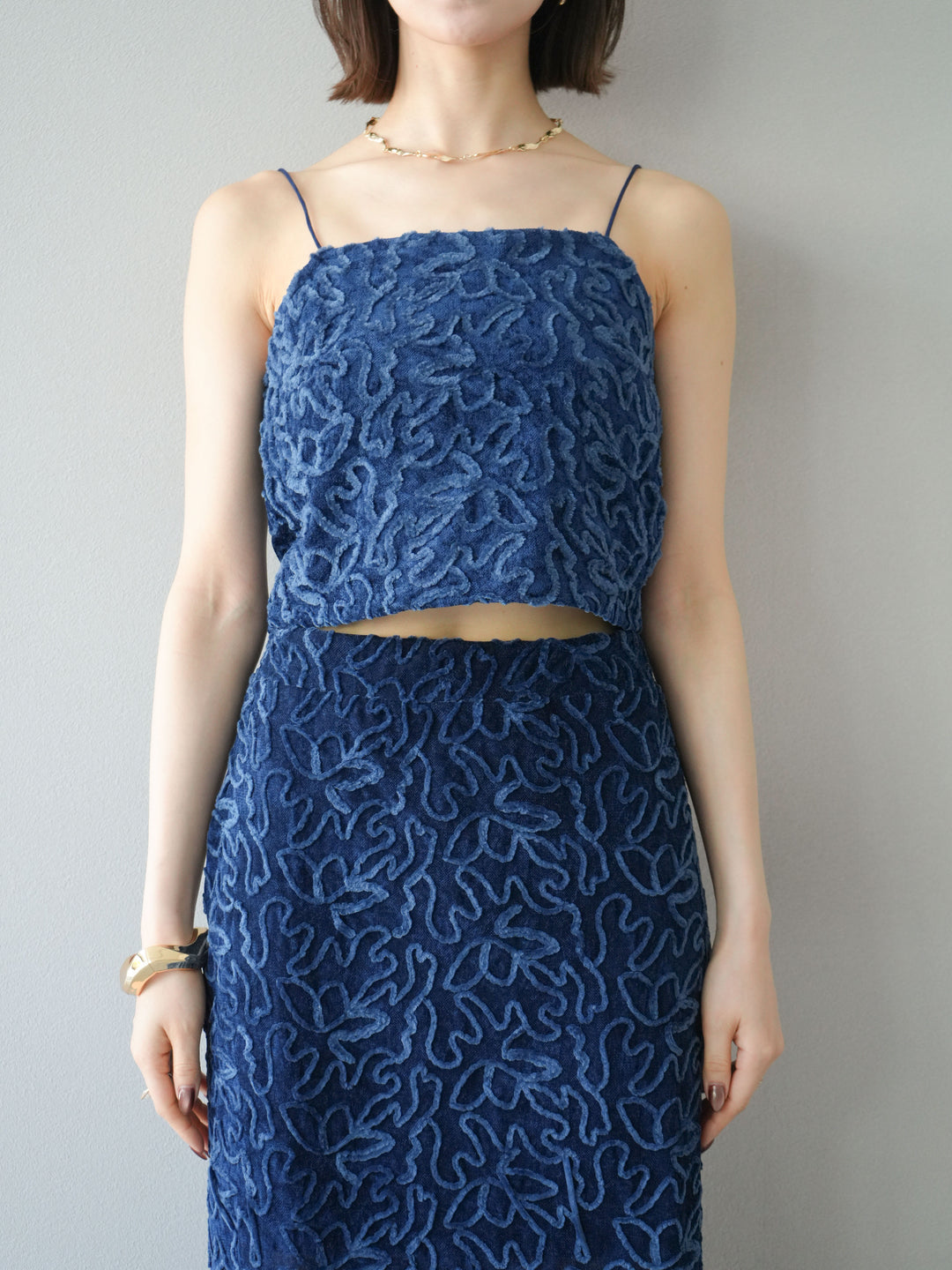 [予約]パイピングフラワーシアーベロアキャミソール/ネイビー