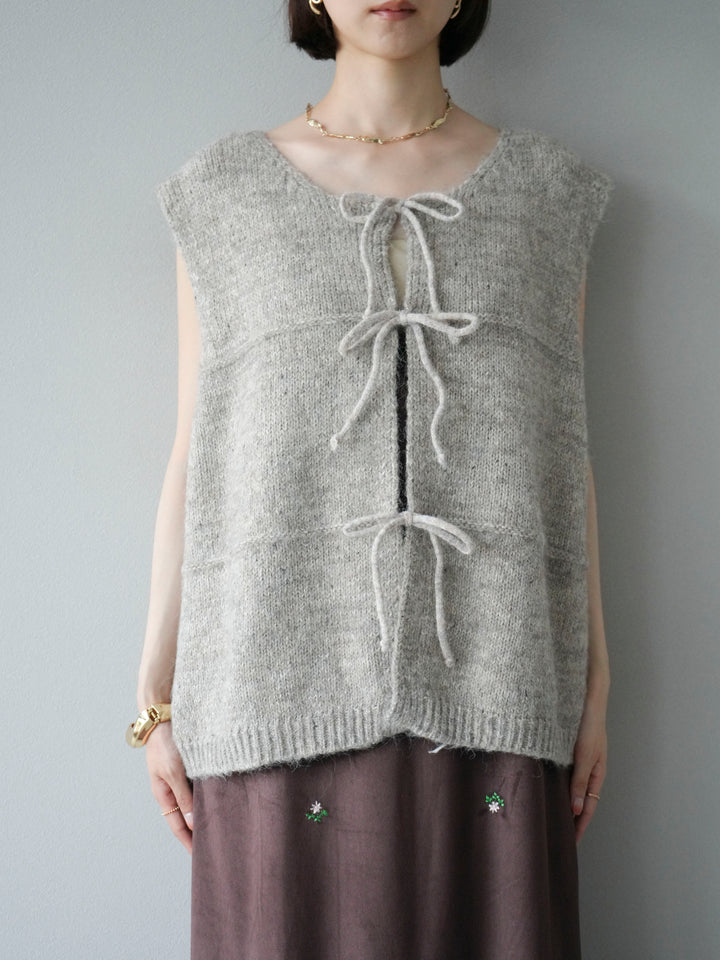 [予約]フロントスリットリボンニットベスト/ベージュ