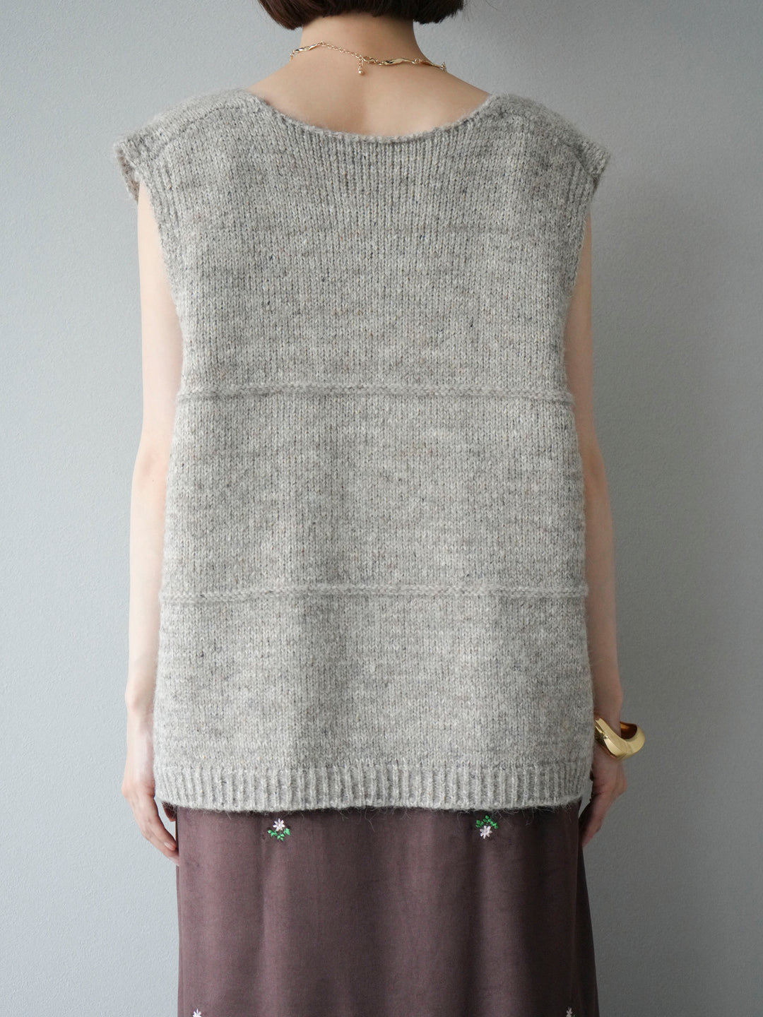 [予約]フロントスリットリボンニットベスト/ベージュ