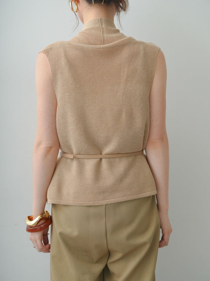 [予約]ベルト付フロントボタンノースリニットトップス/beige