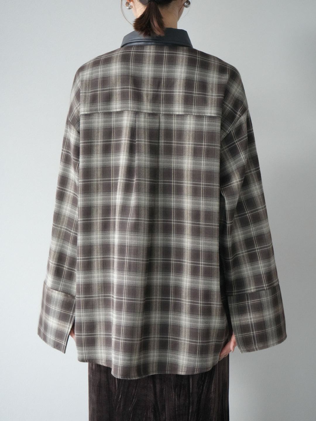 [予約]レザー襟オンブレチェックオーバーシャツ /ブラウン