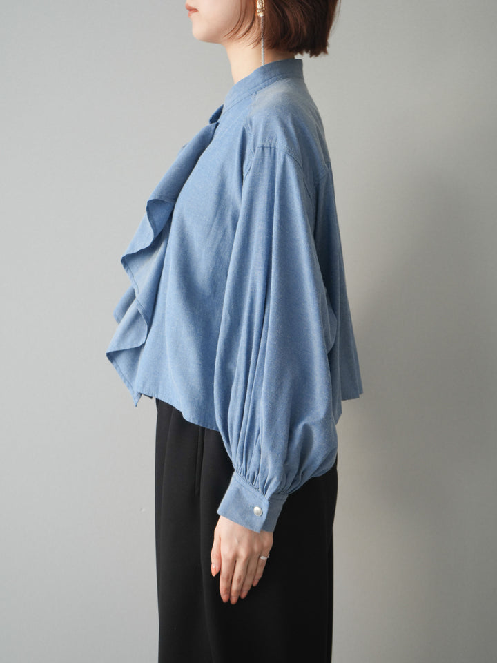 【預購】荷葉邊喇叭短上衣 / 藍色