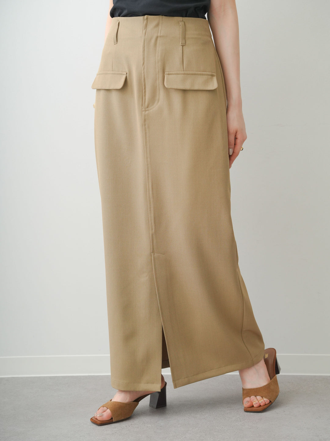 [予約]クレープデシンフラップ付きストレートスカート/beige