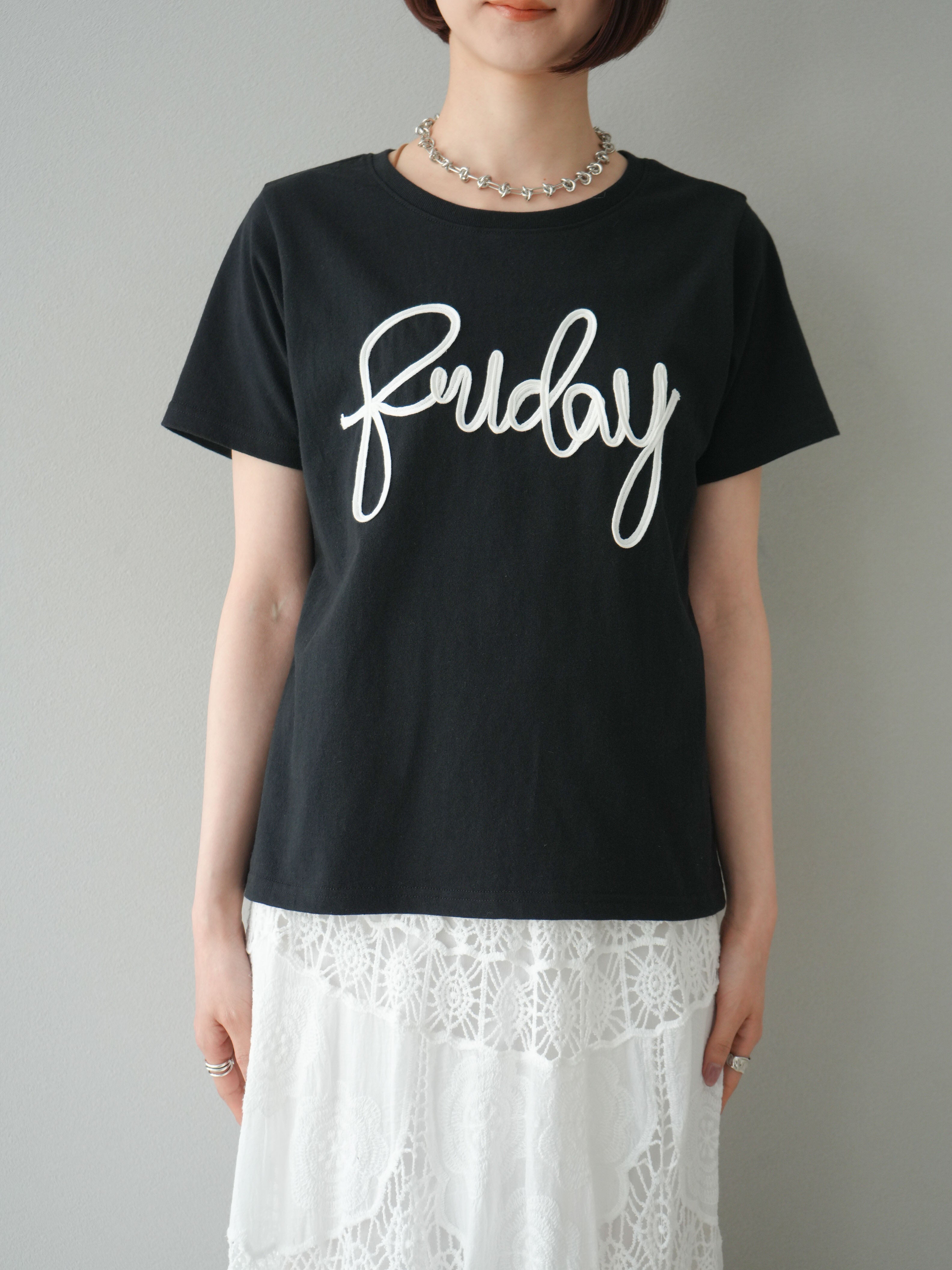 glamor】☆極美品☆文字ロゴ☆Tシャツ☆レディース☆サイズM☆ サイド