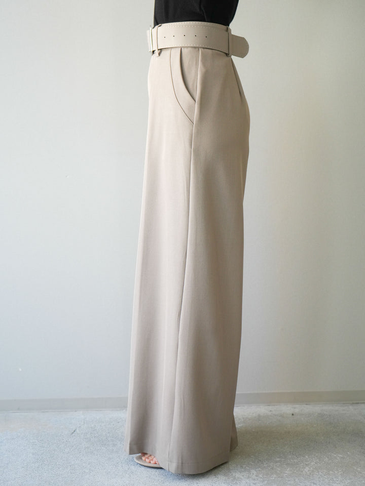 [予約]シルバーバックルドレープワイドスラックス/greige