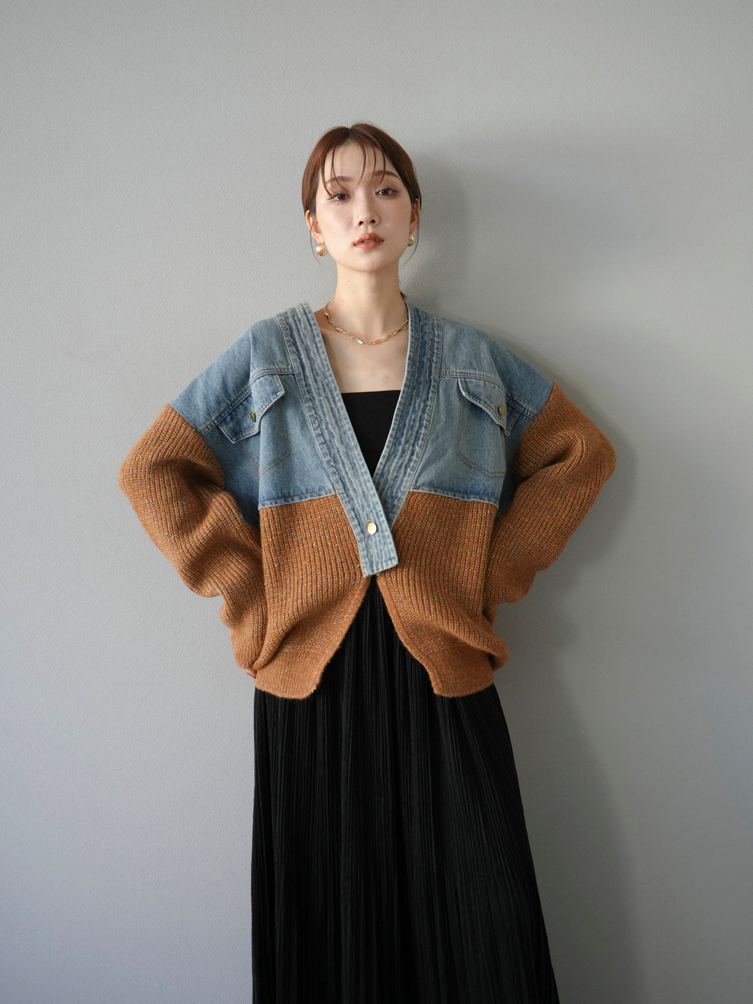 [SET]デニム切替ネップニットカーディガン+裾レーススウェードプリーツマキシスカート(2set)