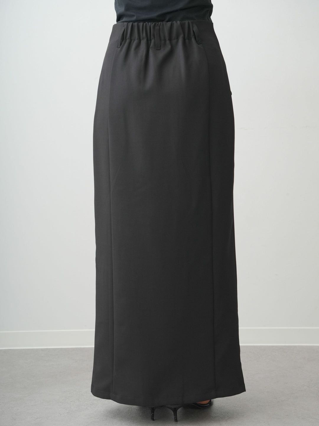 [予約]クレープデシンフラップ付きストレートスカート/black