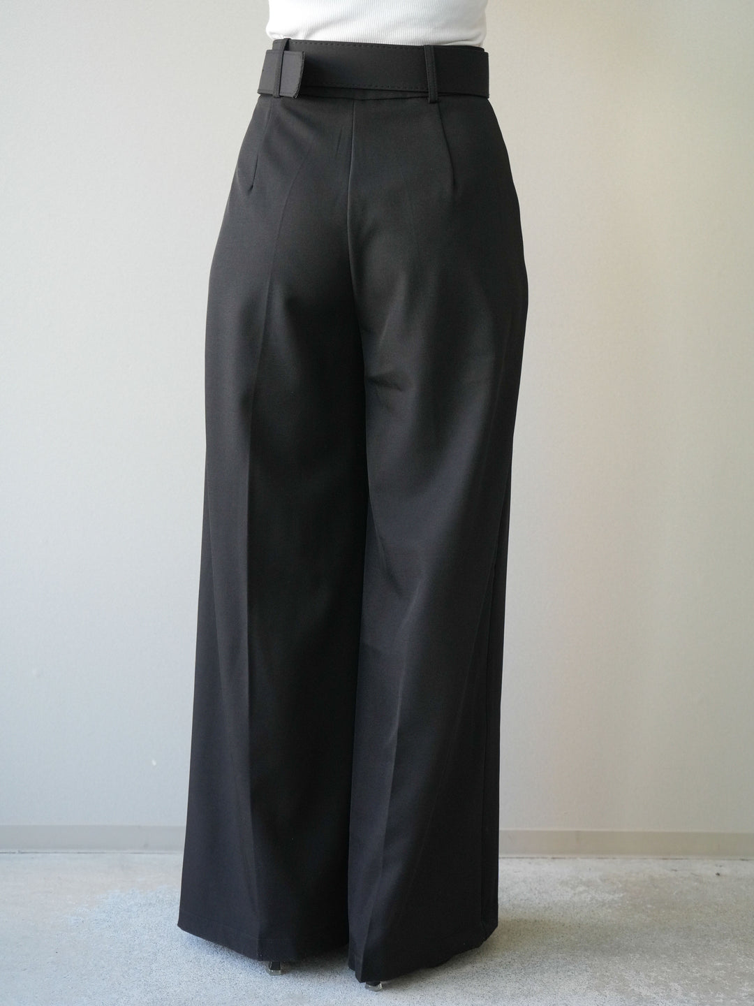[予約]シルバーバックルドレープワイドスラックス/black