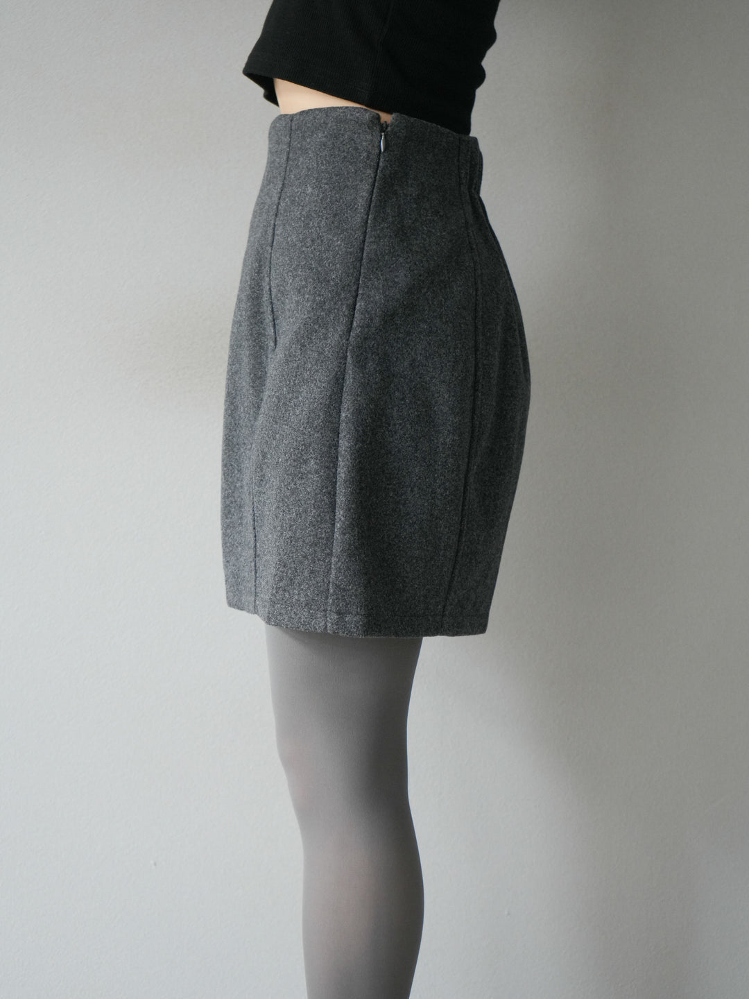 [予約]フェイクウールコクーンミニスカート/チャコール