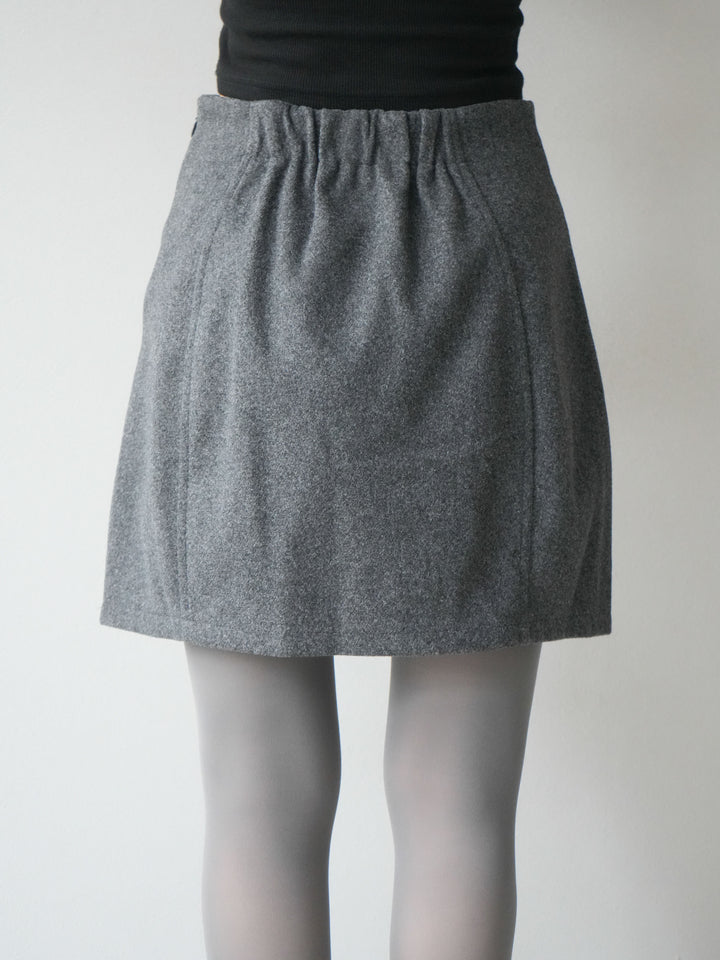 [予約]フェイクウールコクーンミニスカート/チャコール