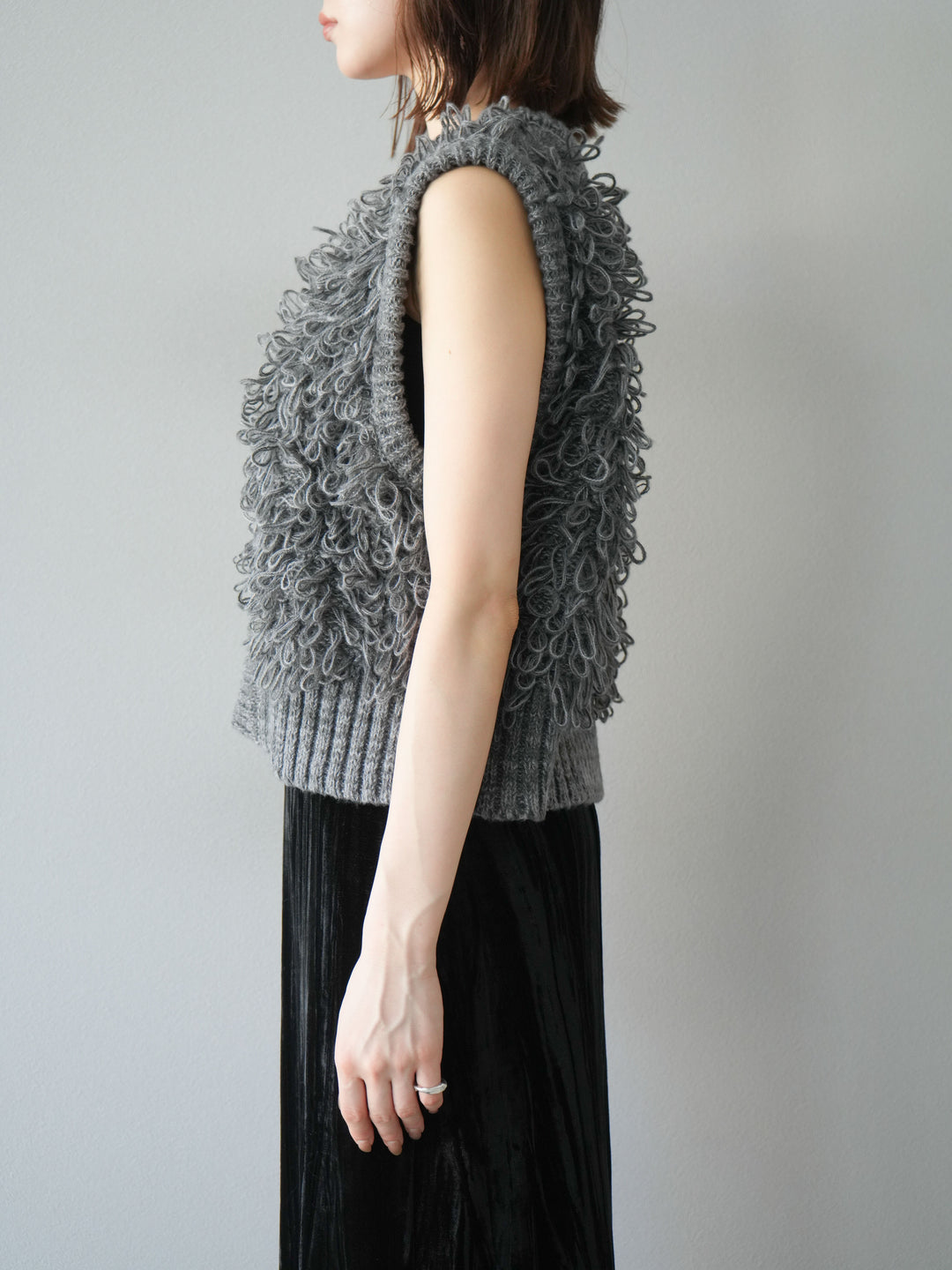 [予約]ループデザインホックベスト /チャコール