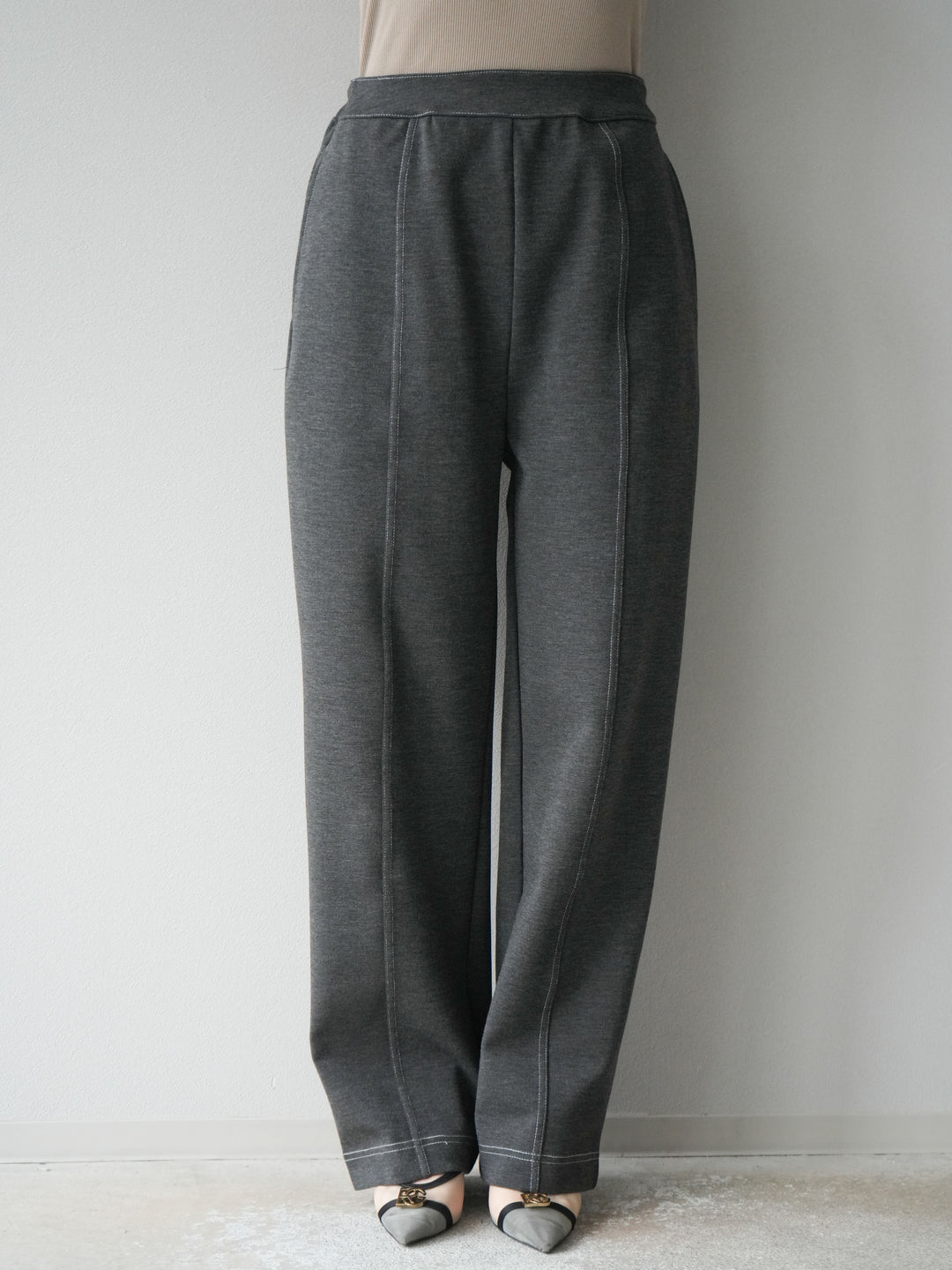 [予約]ステッチポンチライクパンツ/チャコール