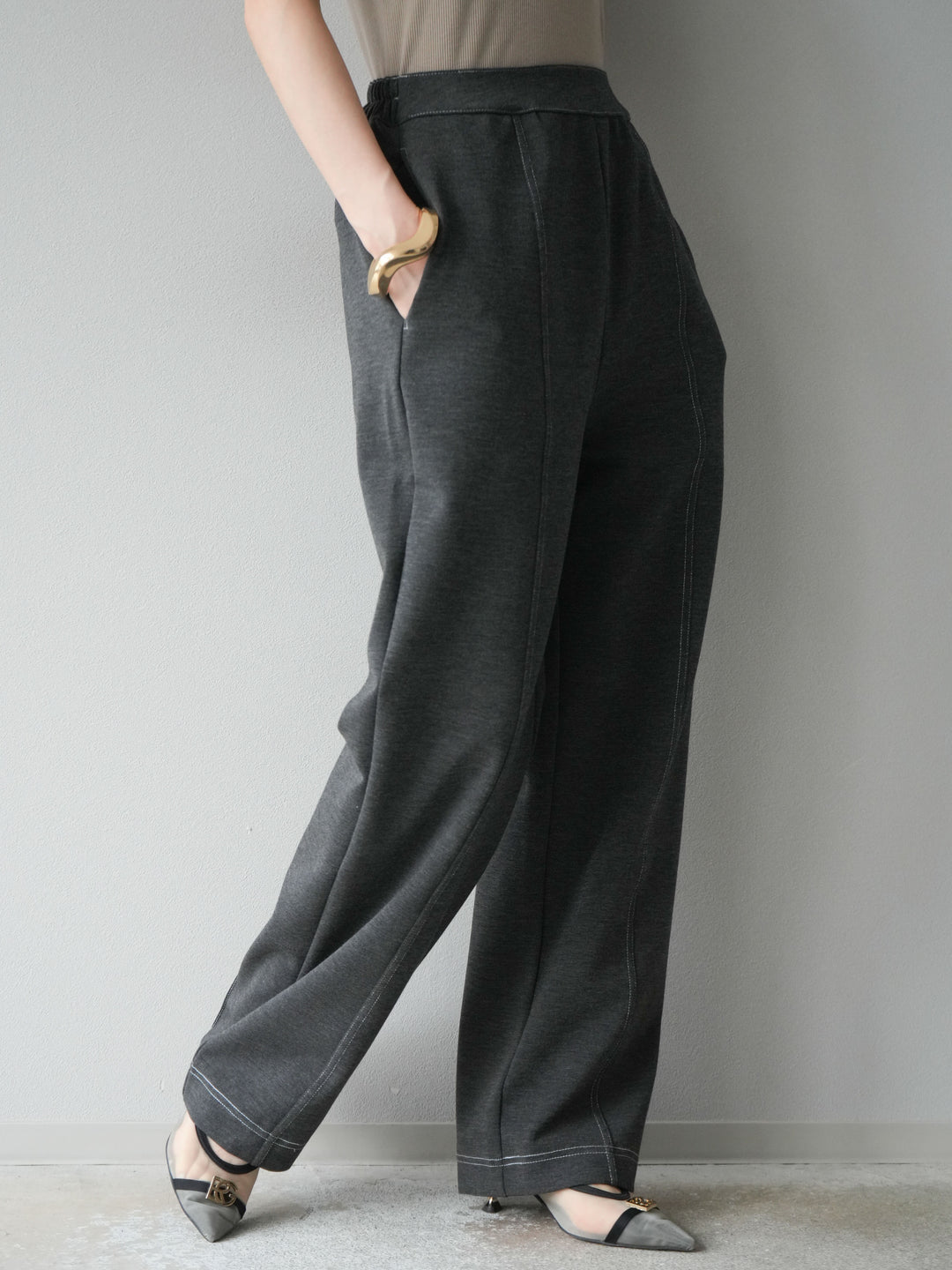 [予約]ステッチポンチライクパンツ/チャコール