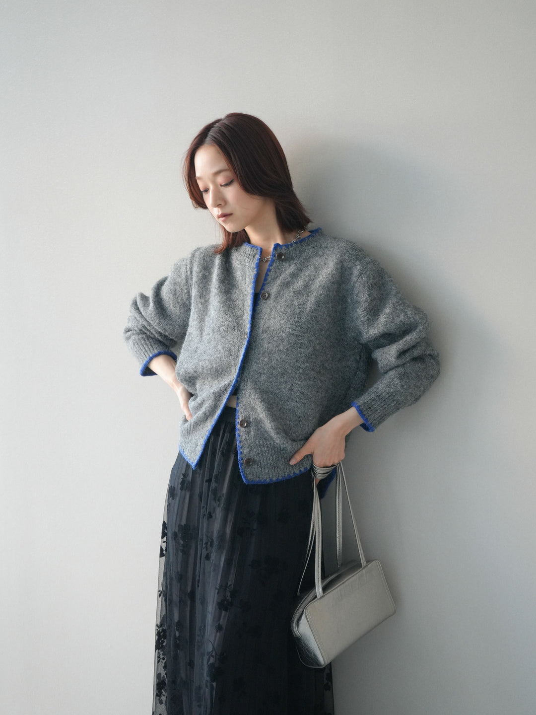 [SET]三角ステッチニットカーディガン+フラワーフロッキーチュールプリーツスカート(2set)