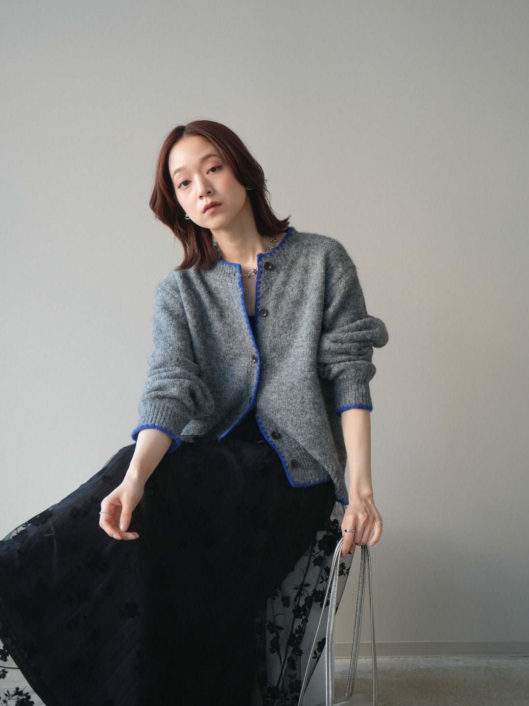 [SET]三角ステッチニットカーディガン+フラワーフロッキーチュールプリーツスカート(2set)