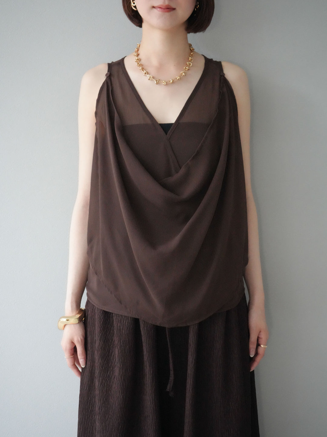 [予約]シアードレープレイヤードノースリーブトップス/ブラウン