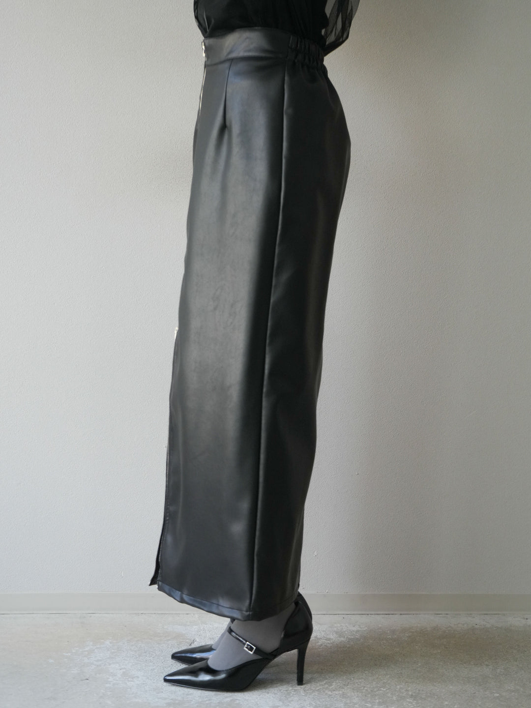 [予約]フェイクレザーZIPタイトスカート/ブラック