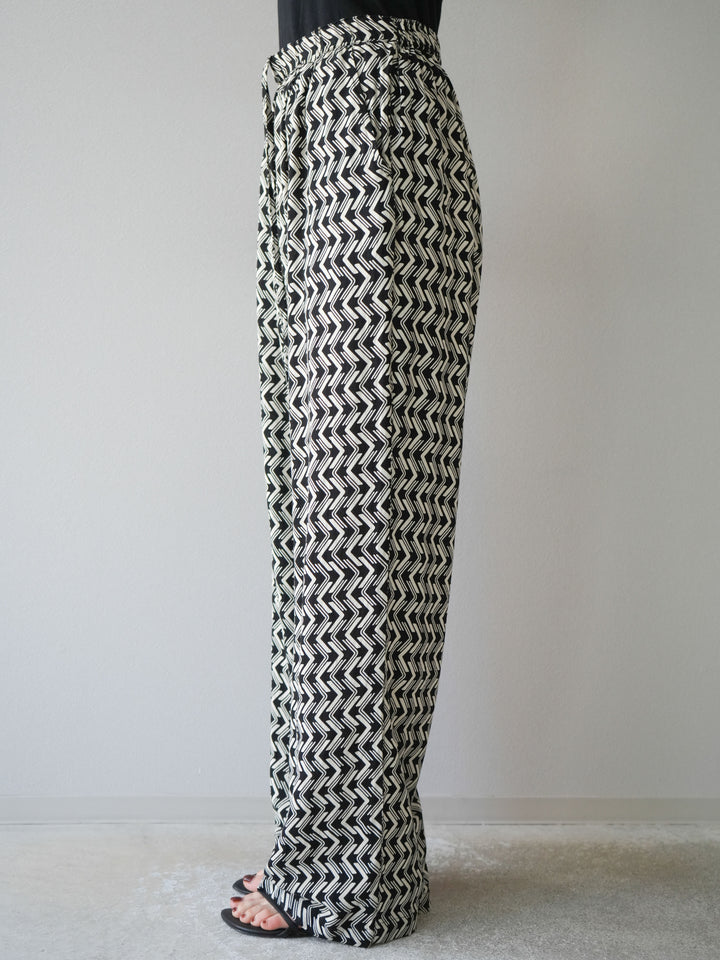 [予約]レーヨンフレックススラブウェーブ柄ストレートパンツ/ブラック