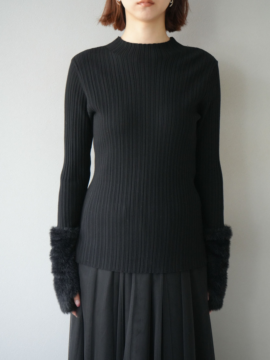 [予約]アームシャギーランダムリブニットトップス/ブラック