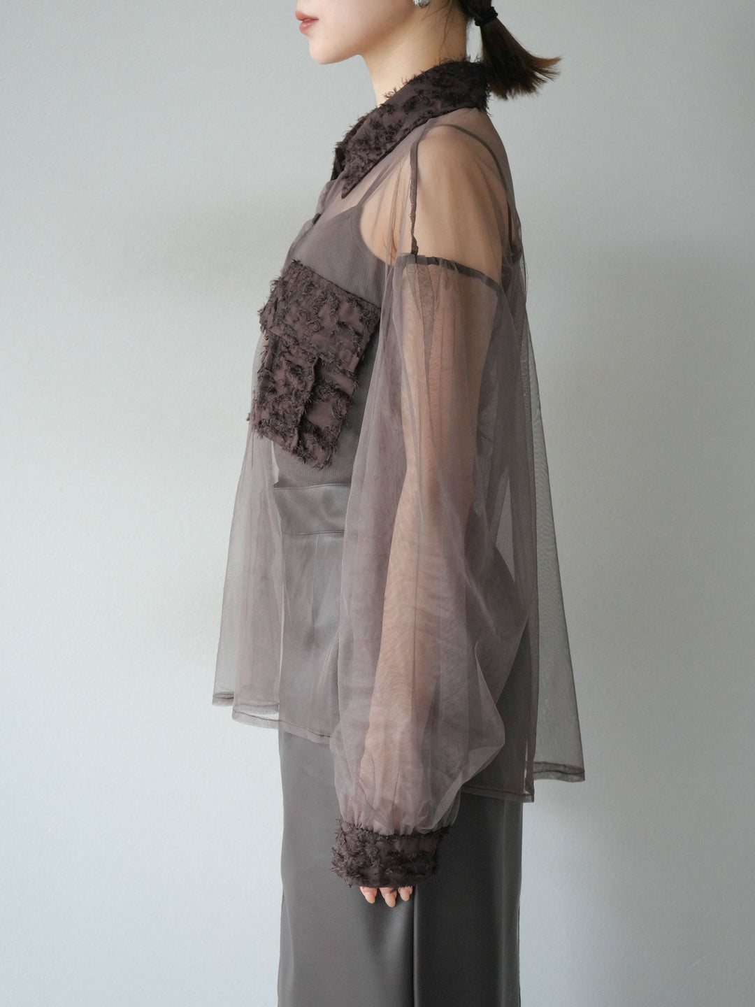 [予約]フリンジジャガード×チュールレイヤードシャツ/ブラウン