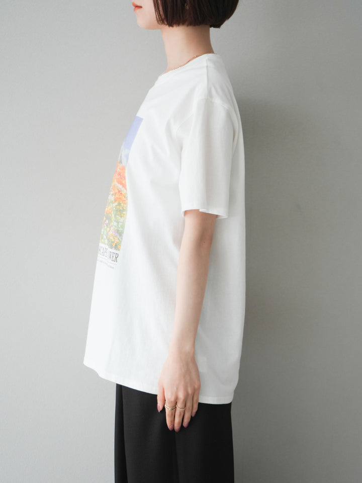 【預購】花朵照片T卹/米白色