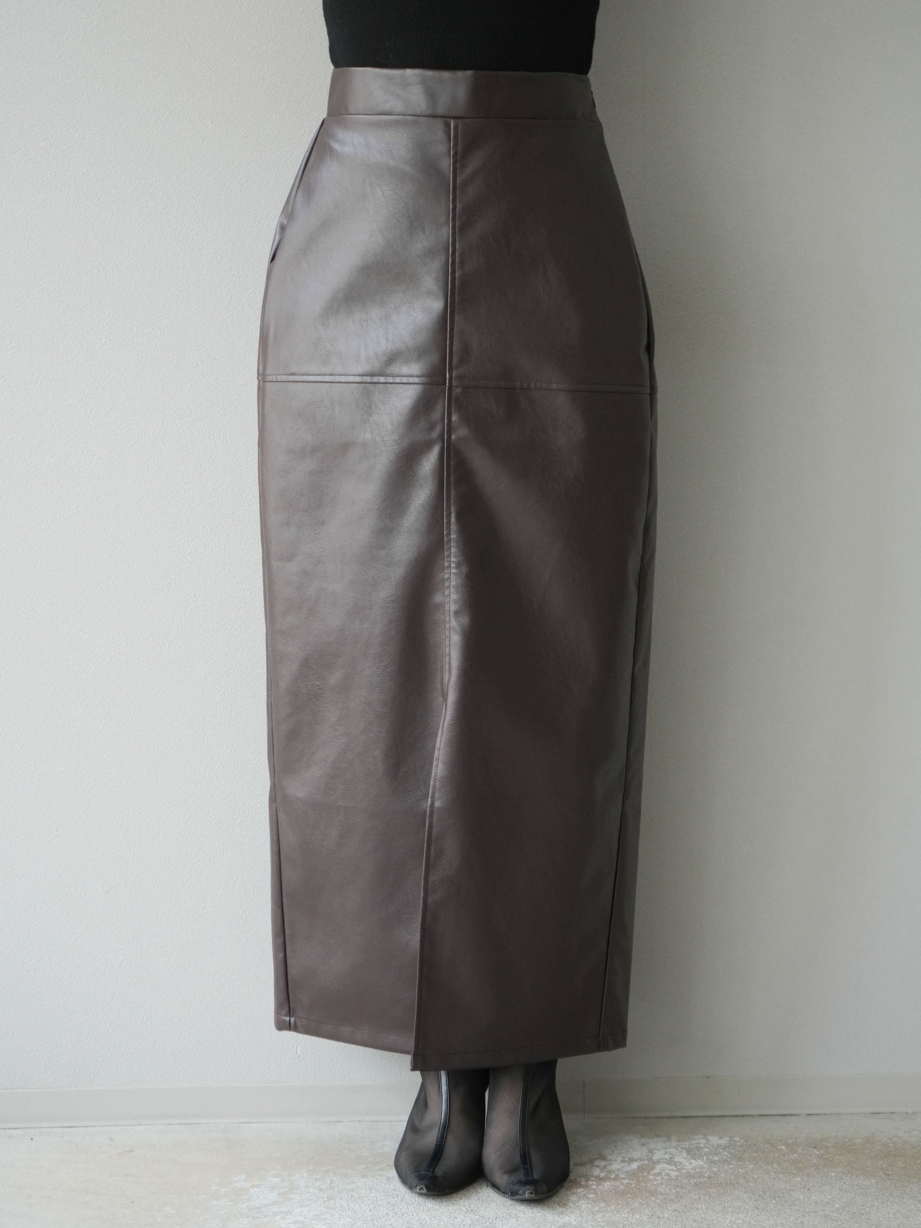 予約]フェイクレザーフロントスリットスカート/ブラウン – Lumier