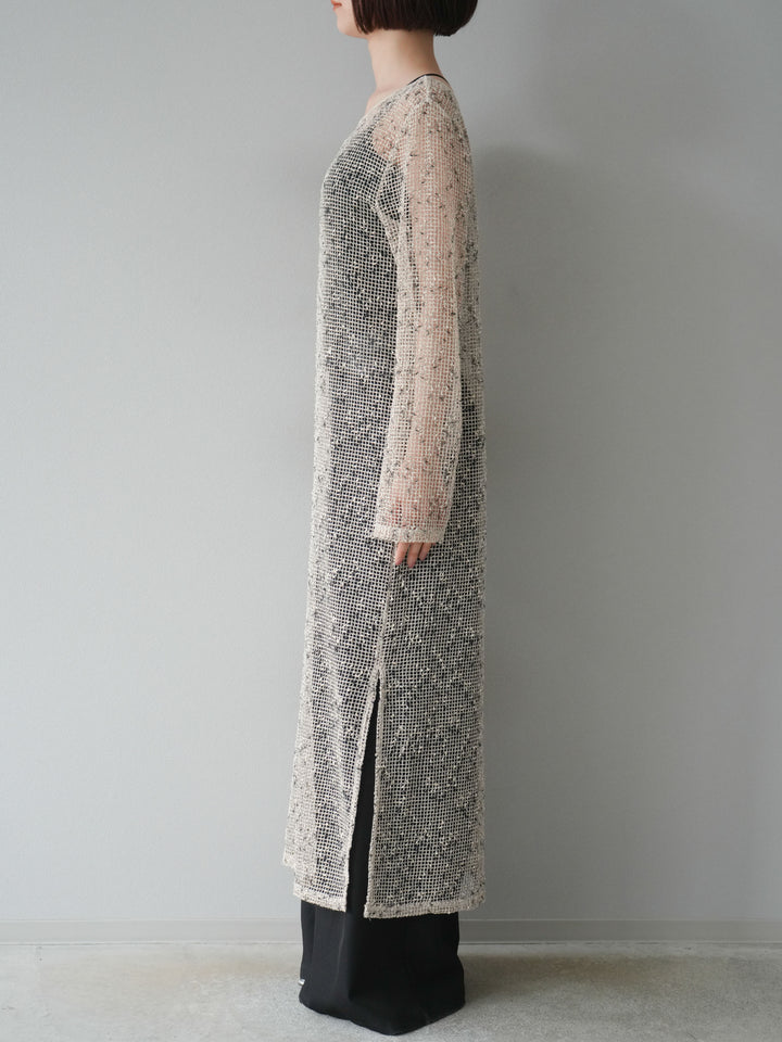 [預購] 鏤空網眼露背洋裝/象牙白