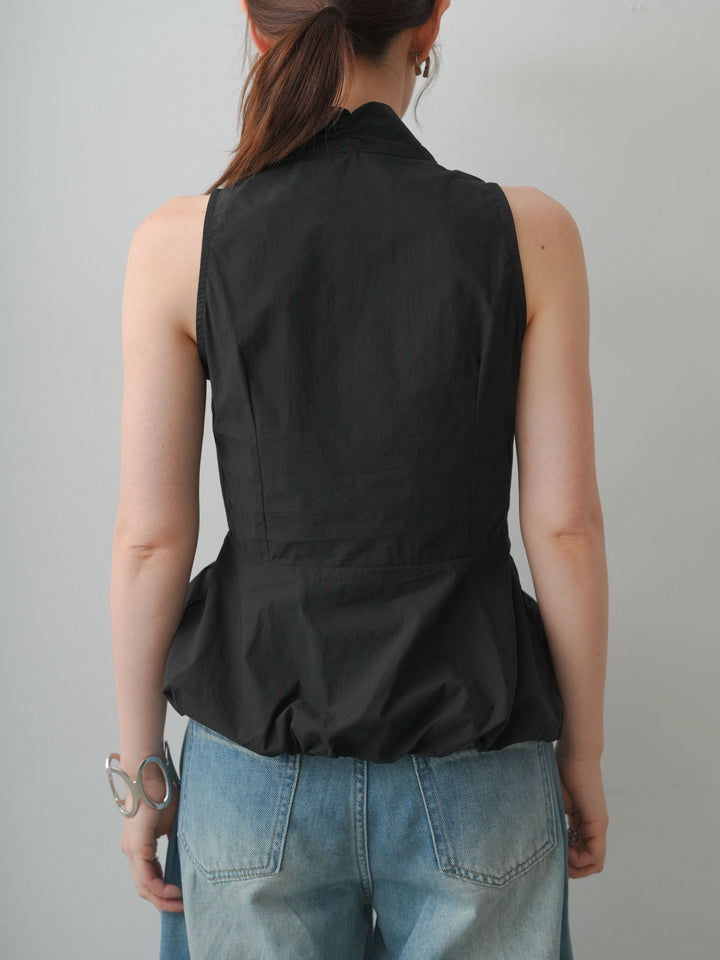[予約]シルバーブローチ付ぺプラムツイストトップス/black