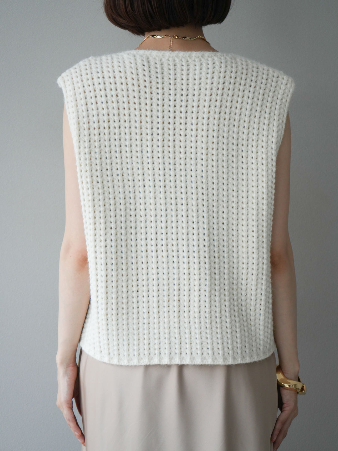 [予約]ランダムボタンニットベスト/アイボリー