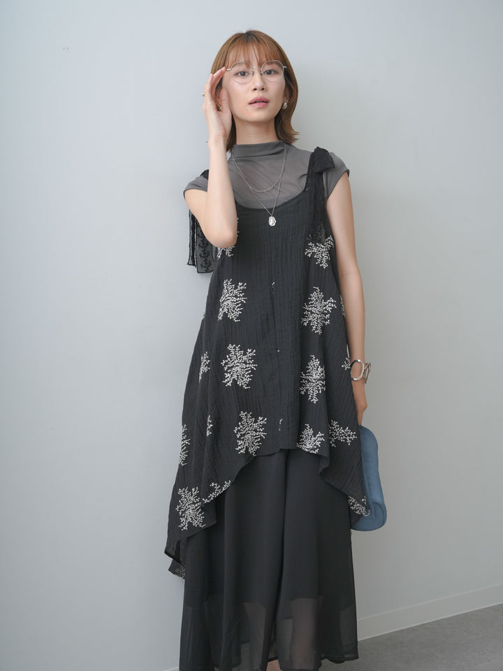 【套裝】蕾絲緞帶刺繡多層洋裝 + 配件套裝（2 套可選）