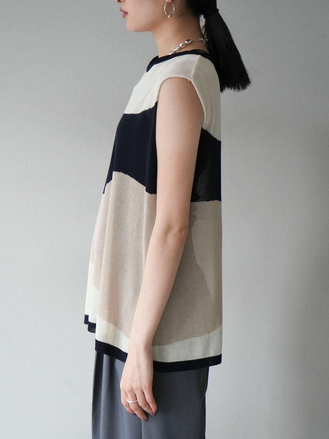 [Pre-order] Bicolor sheer knit sleeveless / ivory