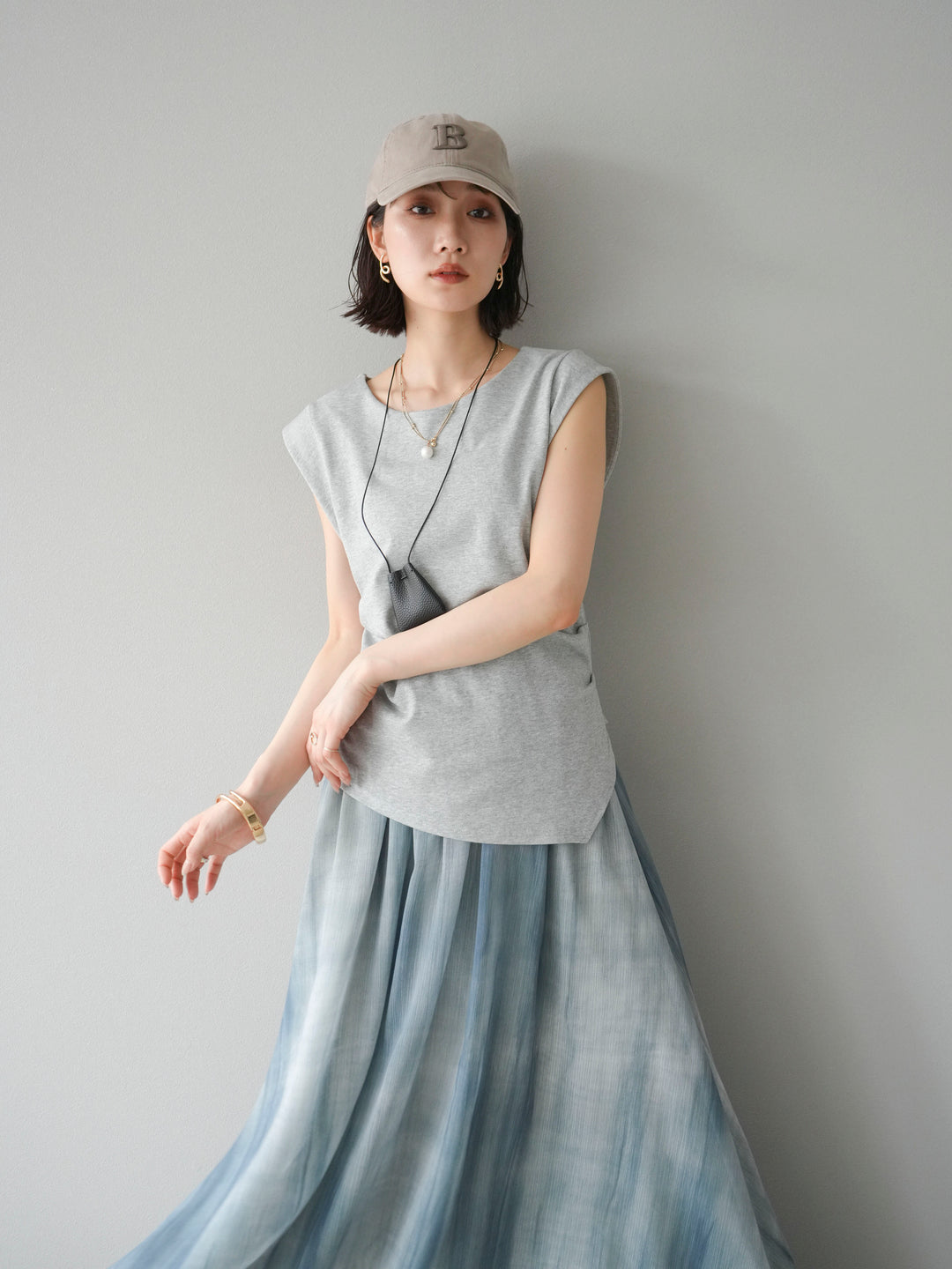 [予約]サイドギャザーTシャツ＆巾着レザーネックレスSET /グレー