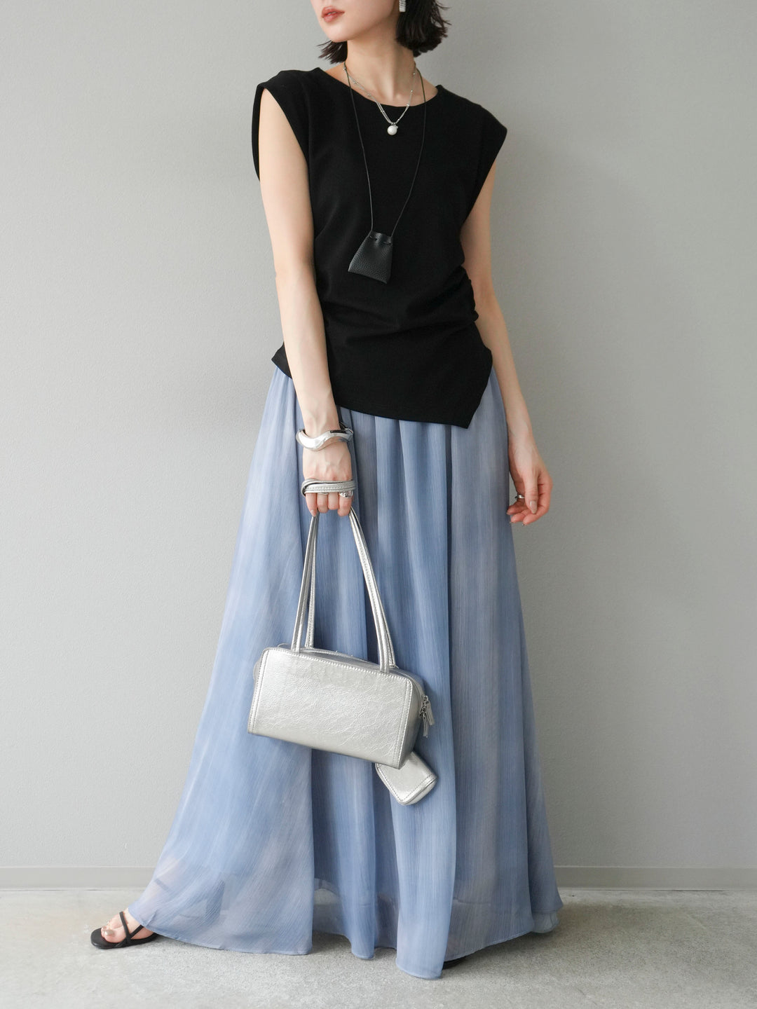 [予約]サイドギャザーTシャツ＆巾着レザーネックレスSET /ブラック