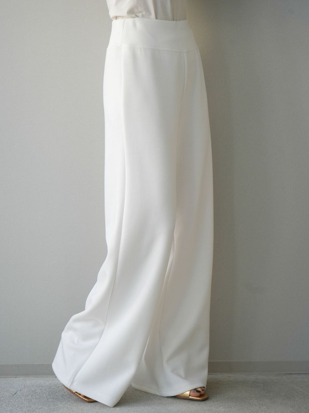 [予約]イージーポンチワイドパンツ/white