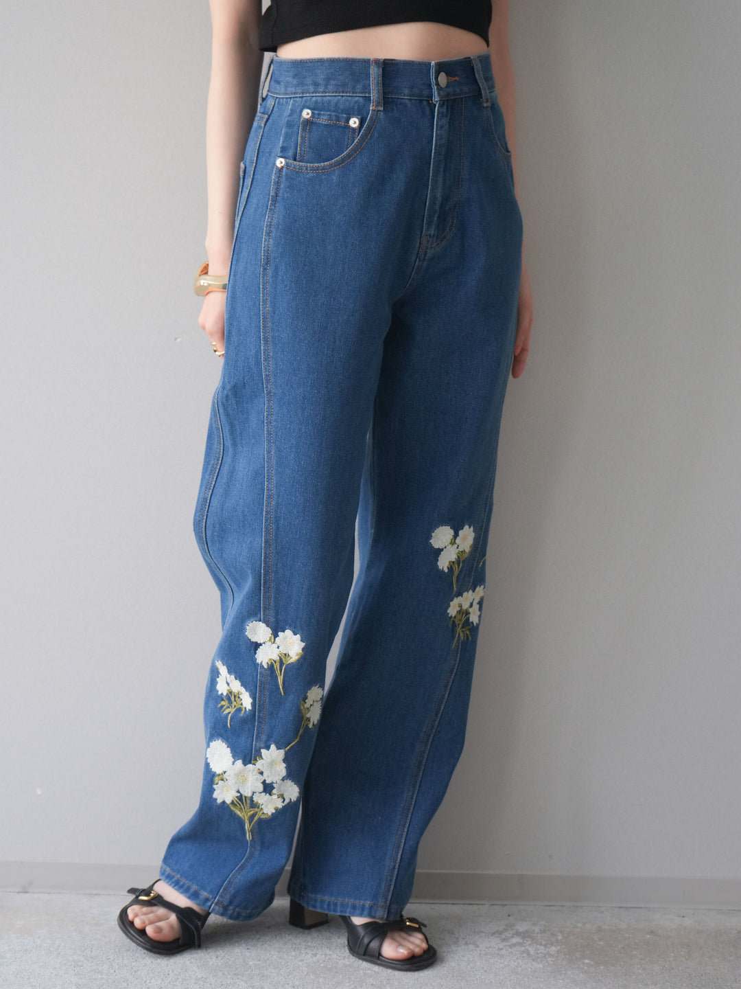 [予約]フラワー刺繍ストレートデニム/indigo