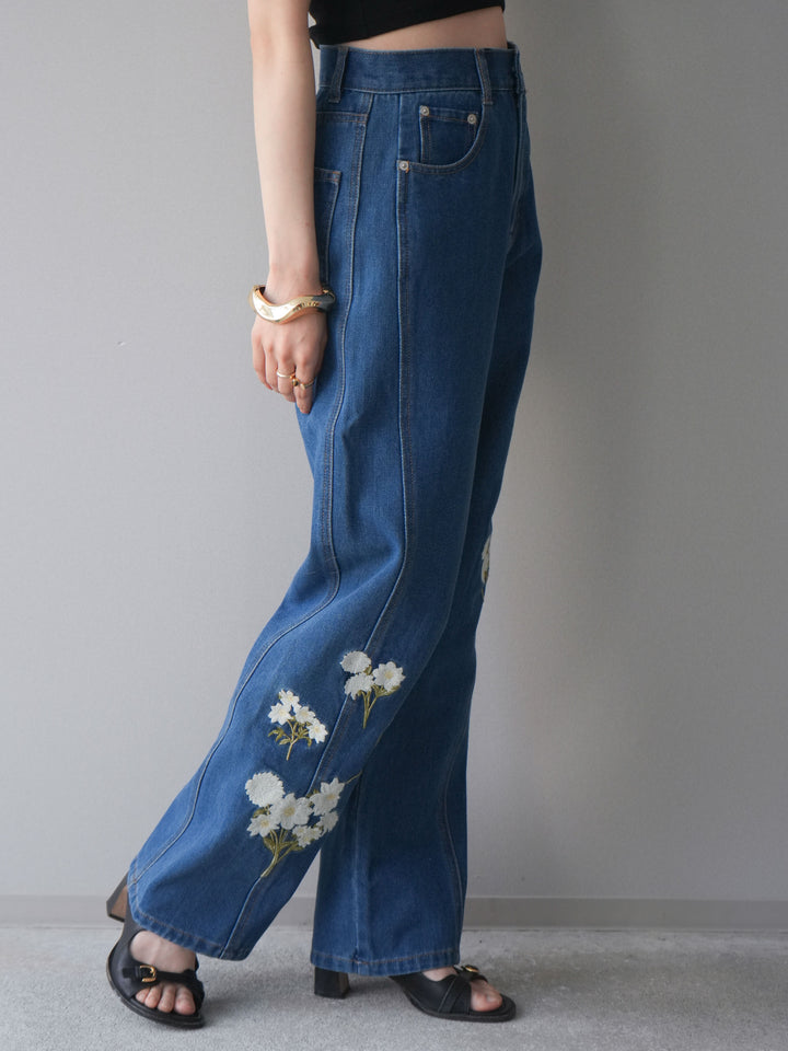 [予約]フラワー刺繍ストレートデニム/indigo