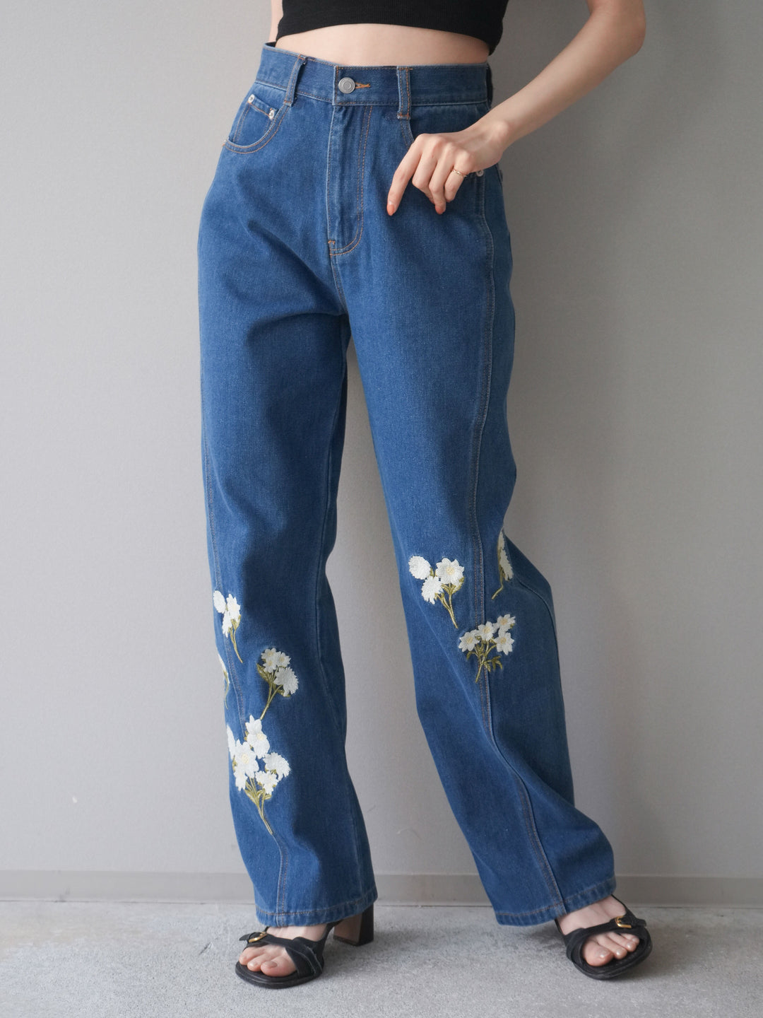 [予約]フラワー刺繍ストレートデニム/indigo