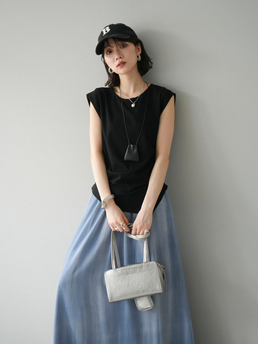 [予約]サイドギャザーTシャツ＆巾着レザーネックレスSET /ブラック