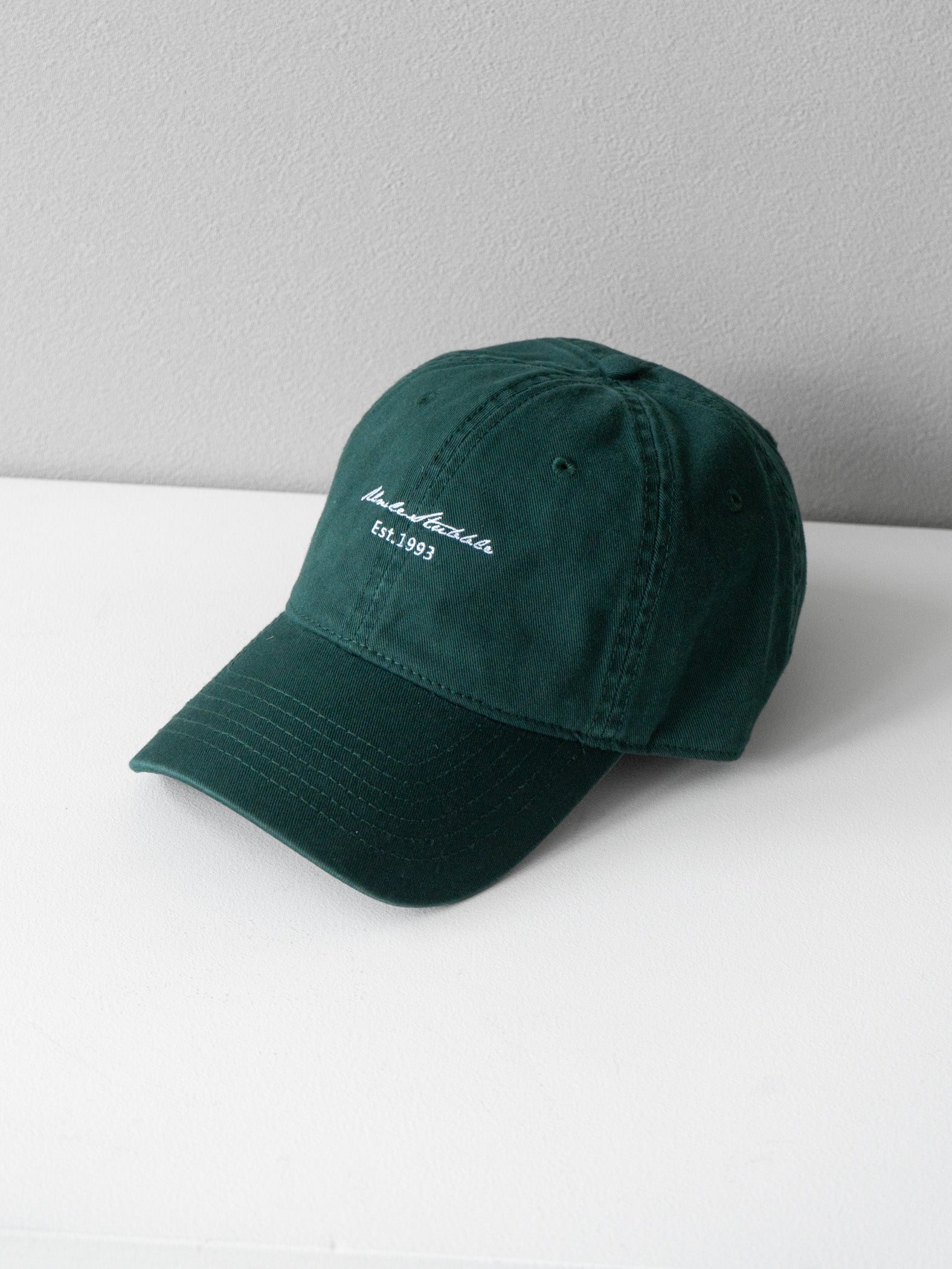 LOEWE 刺繍cap 新品未使用品 ライムグリーン LOEWE 刺繍cap 新品未使用品 ライムグリーン LOEWE 刺繍キャップ