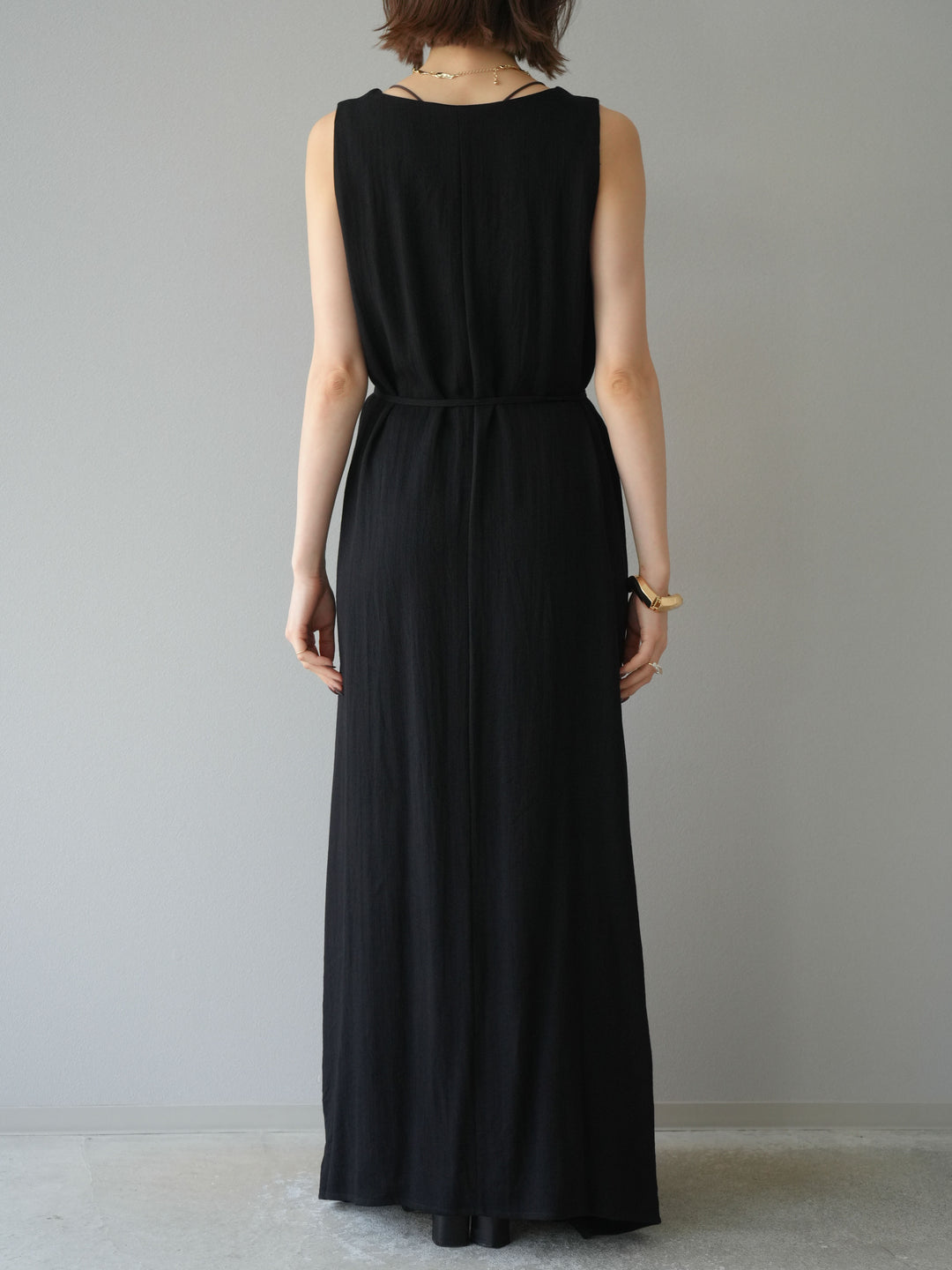 [予約]刺繍Vネックワンピース/ブラック