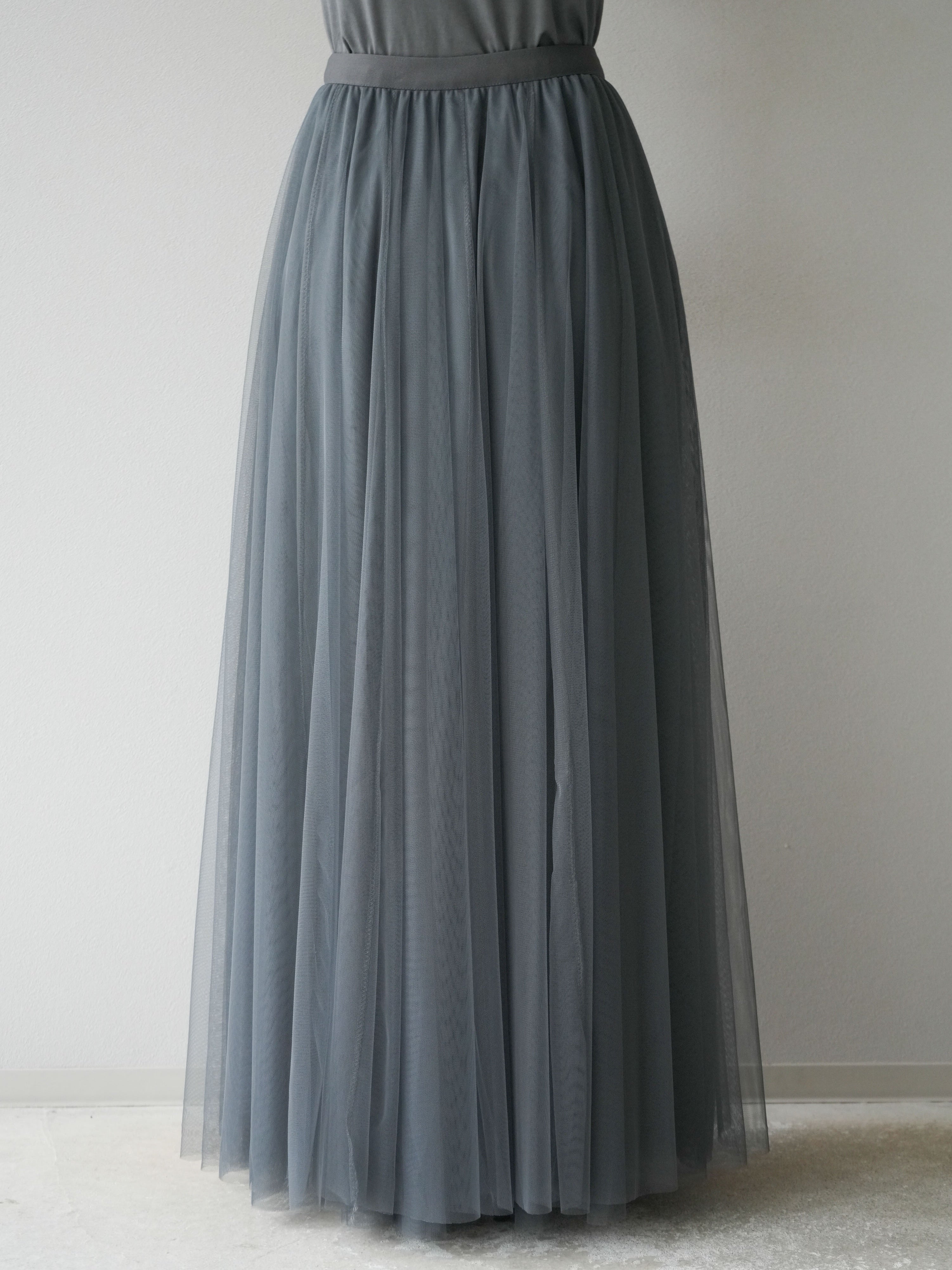 予約]チュールボリュームスカート/グレー – Lumier