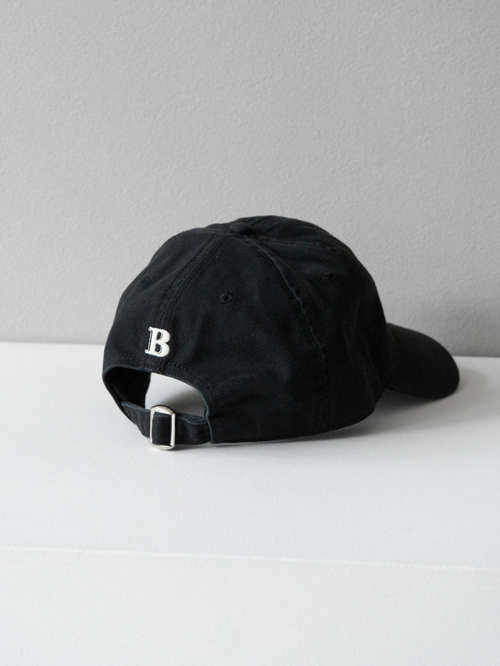 【預購】B字刺繡棒球帽/黑色