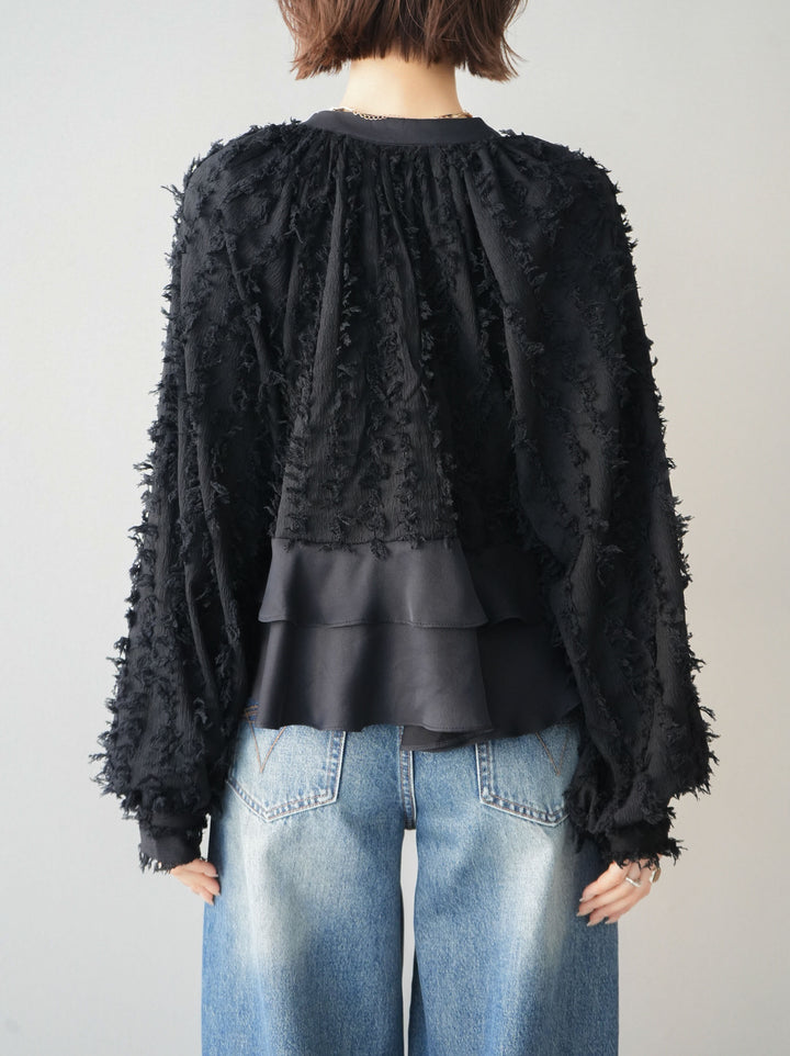 [予約]ジャガードぺプラムフリルブラウス/black