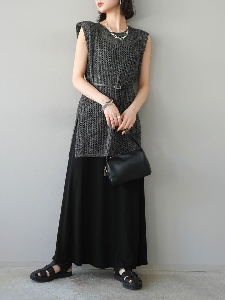 【預購】繫腰帶網眼針織連身裙/黑色
