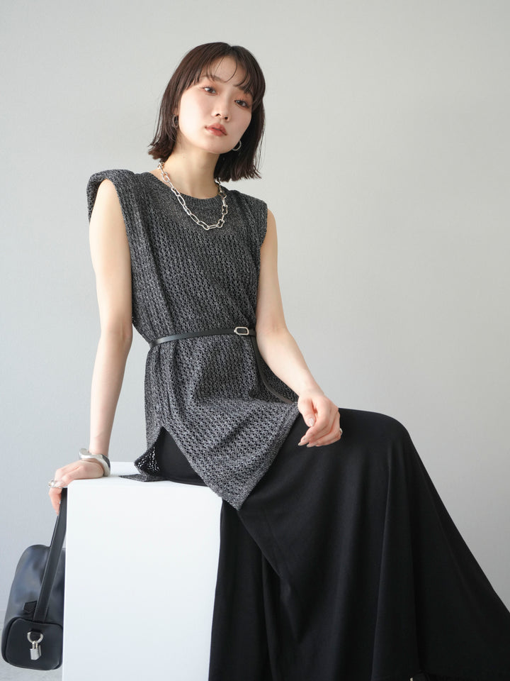 【預購】繫腰帶網眼針織連身裙/黑色