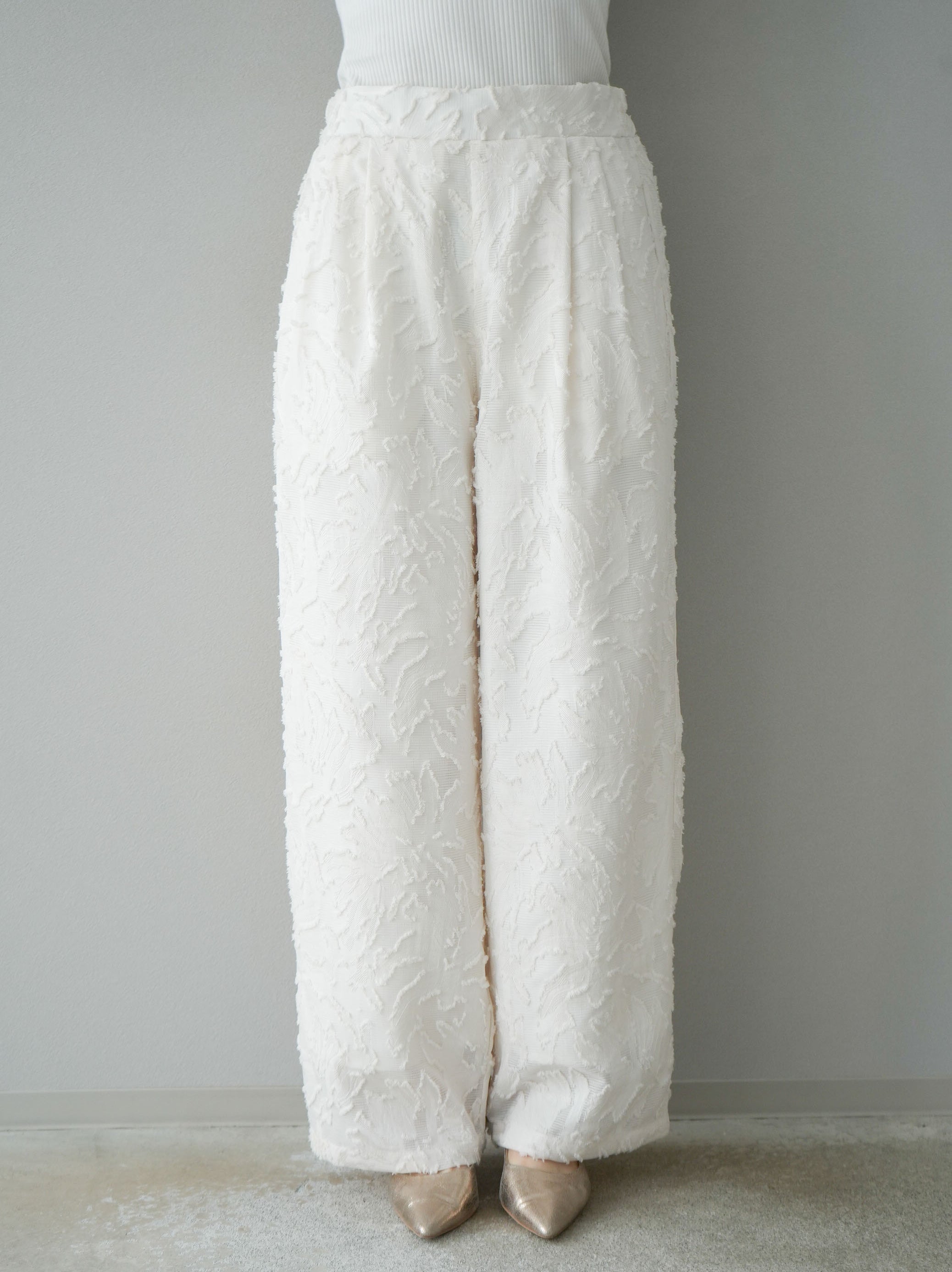 予約]シアージャガードタックワイドパンツ/アイボリー – Lumier